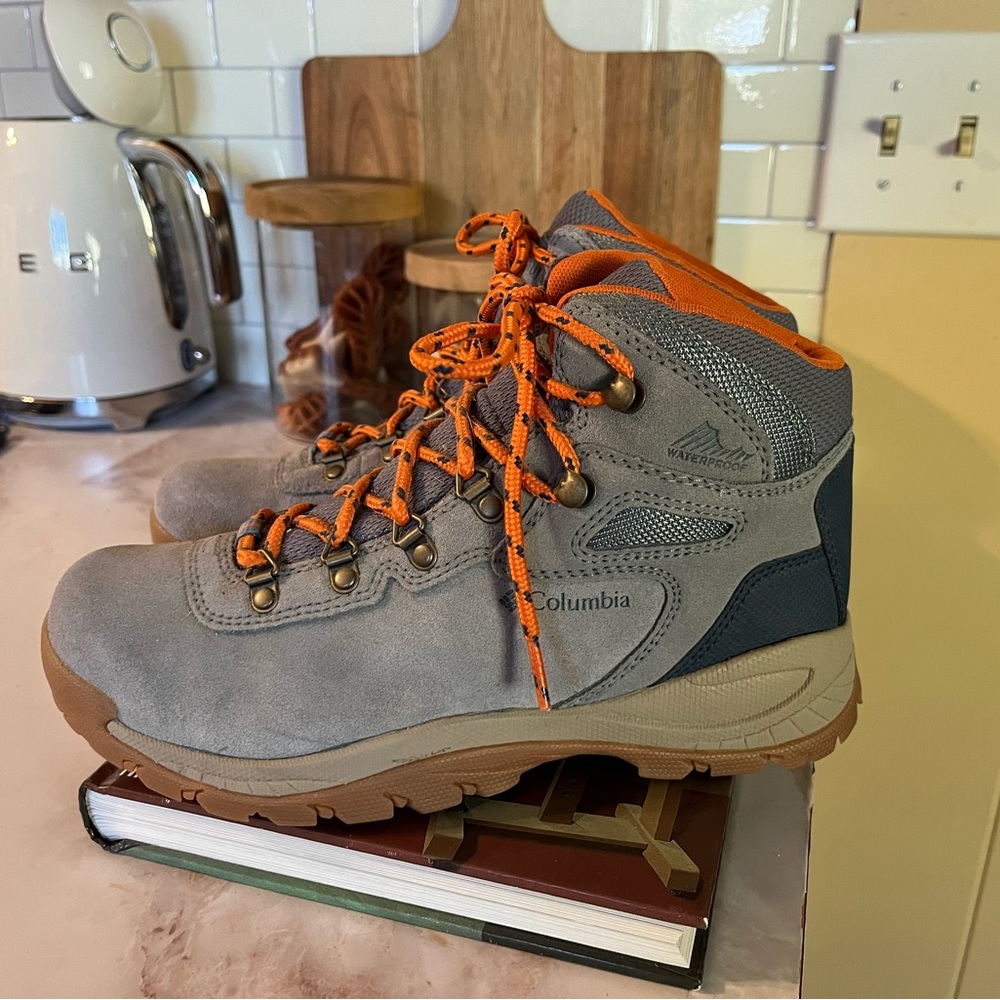 Columbia Hiking Boots